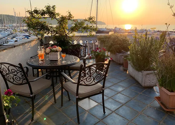 First Row To The Sea - Maremi Izola Apartment Terrace