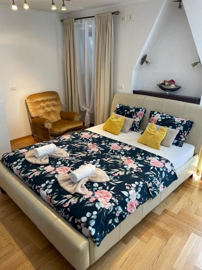 First Row To The Sea - Maremi Terrace Apartment *
